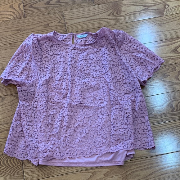 Ricki's Tops - 💛2/$20 Ricki's Mauve Lace Blouse XXL